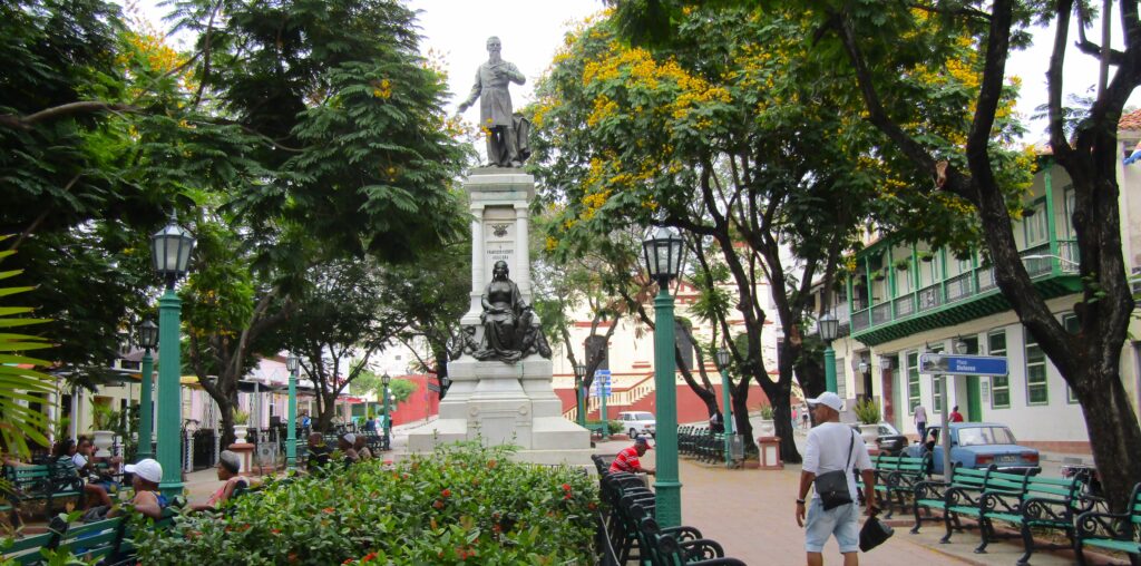 Plaza de Dolores Plaza de Dolores, Santiago de Cuba.