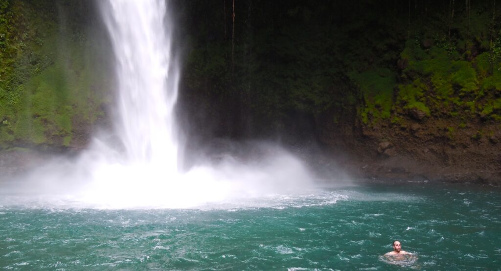Catarata del rio Fortuna Catarata del rio Fortuna