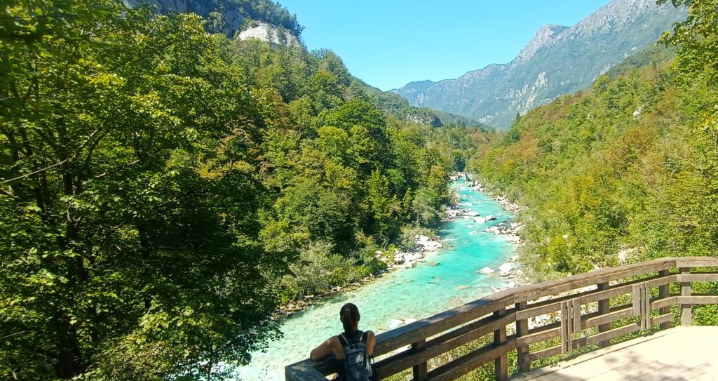 Mirador durante la ascensión a la cascada Kozjak Mirador durante la ascensión a la cascada Kozjak