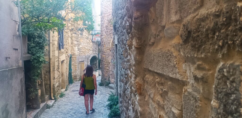 Casco antiguo de Vallon-Pont-D´Arc Casco antiguo de Vallon-Pont-D´Arc