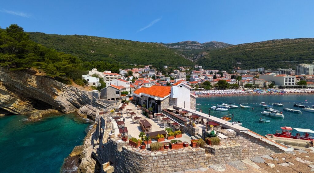 Castillo de Kastio en Petrovac