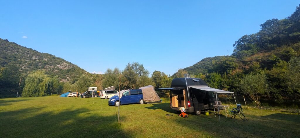 Auto Camp de Rijeka Crnojevica
